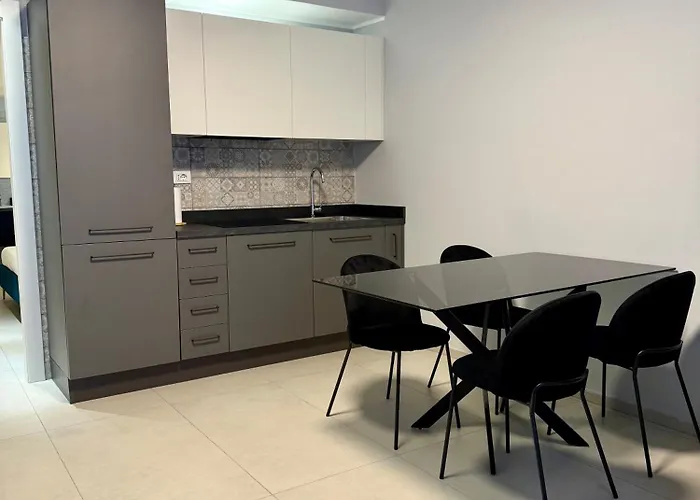 LURO Apartments - Sismondi 44
